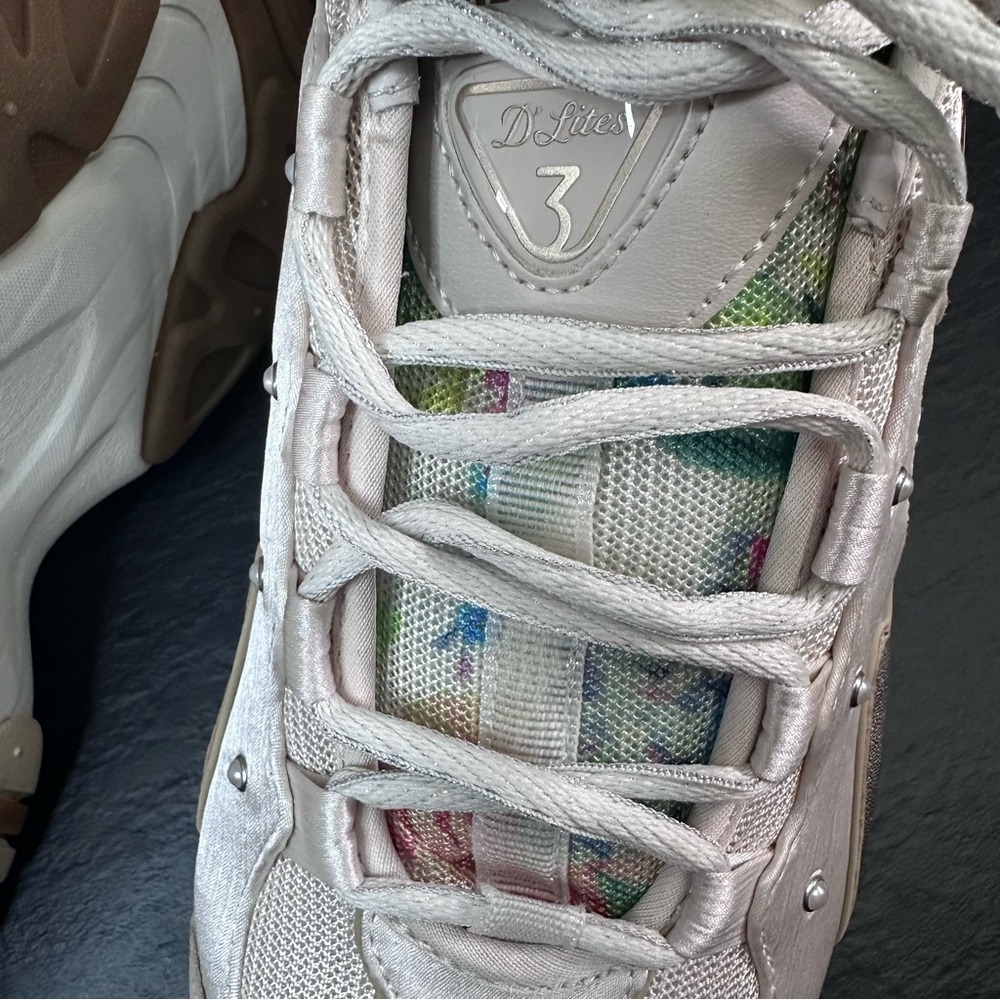 NIB Skechers Premium Heritage D'Lites 3.0 Air Sparkling Lady Butterfly Limited - Picture 14 of 15